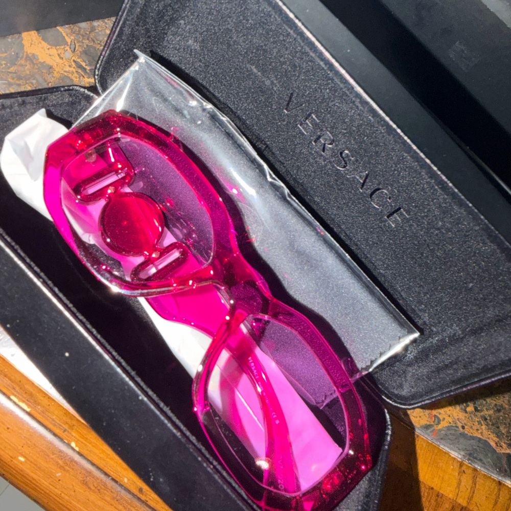 Versace Vibrant Pink Women's Sunglasses